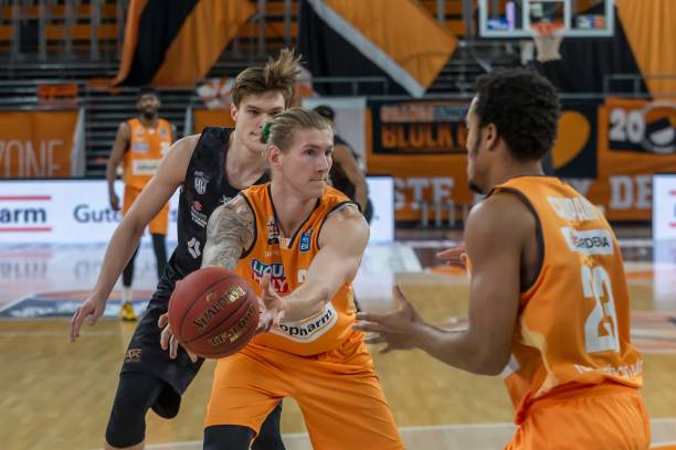 同时也能在 同时也能在