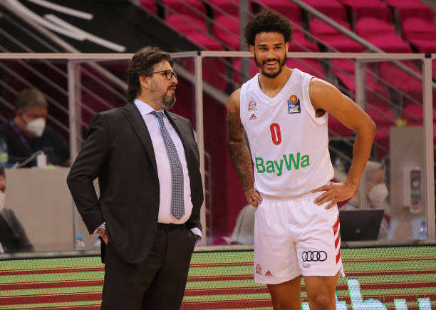 其中不乏大 其中不乏大