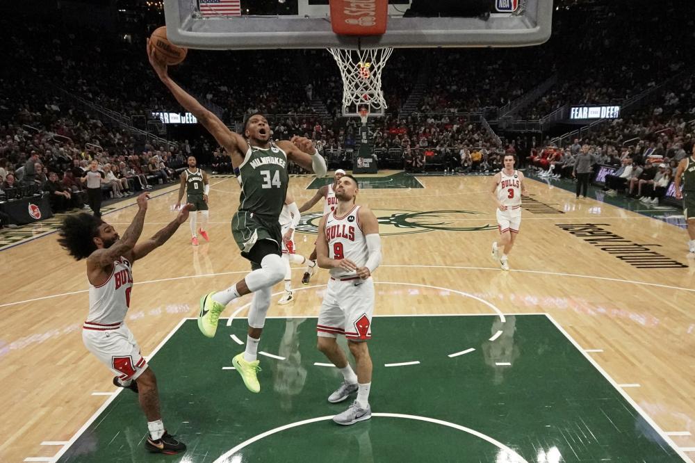 NBA最佳阵容公布：湖人球员入选,