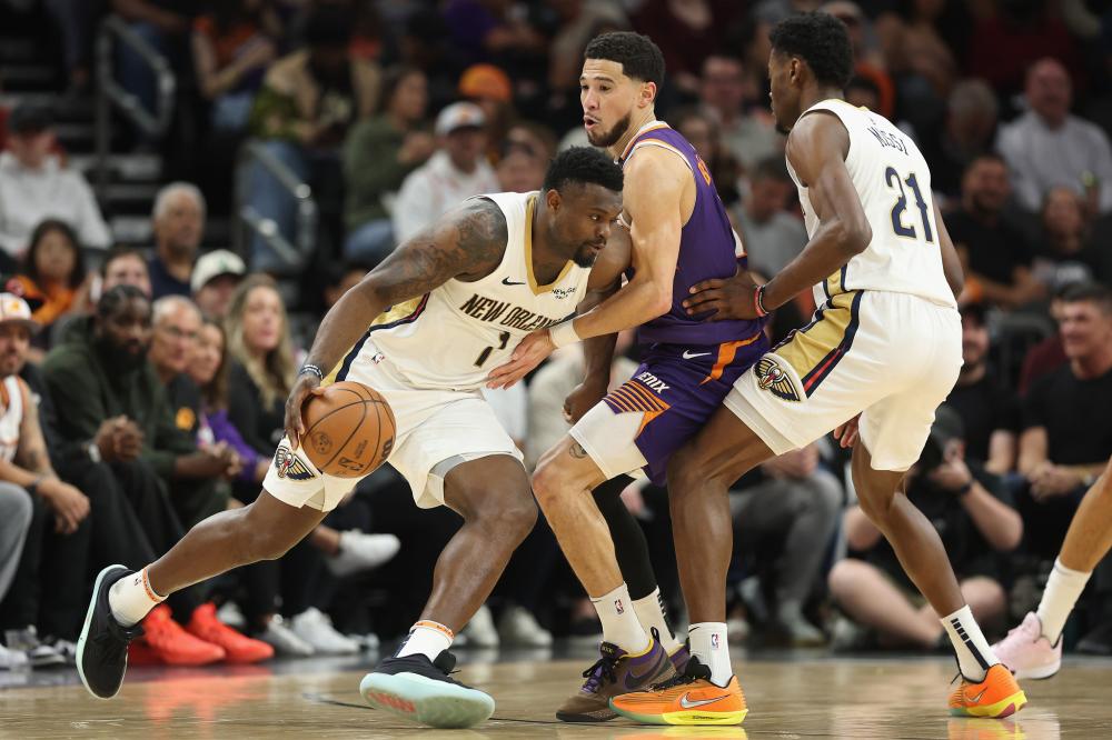 CBA：上海男篮险胜青岛