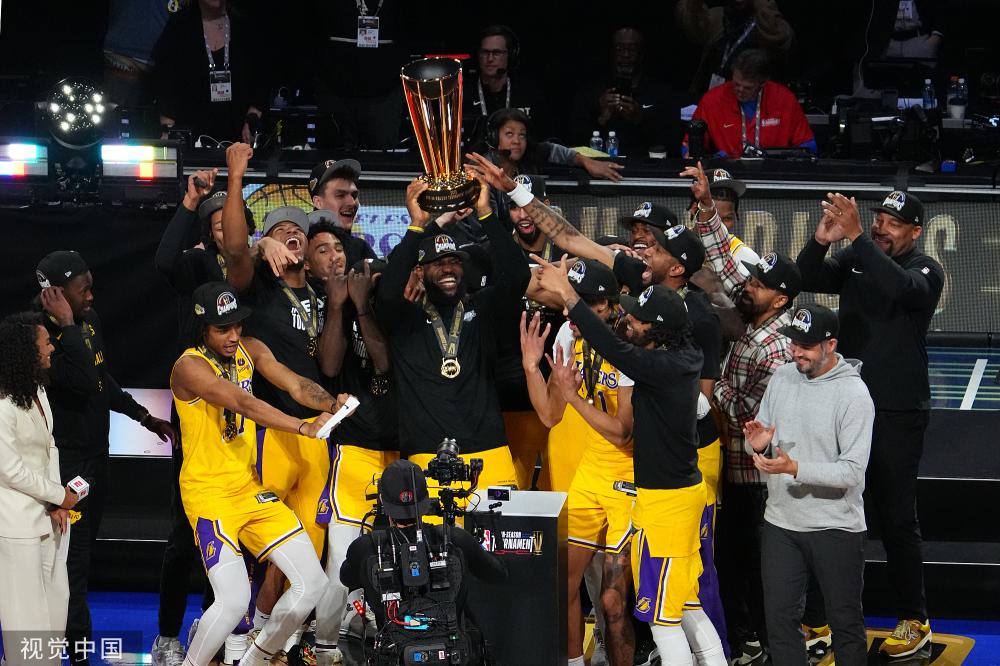 苏格兰晋级世界杯，前曼联炸弹小队成员社媒祝福麦克托米奈（苏格兰闯进世界杯，前曼联“炸弹小队”成员发文祝贺麦克托米奈）